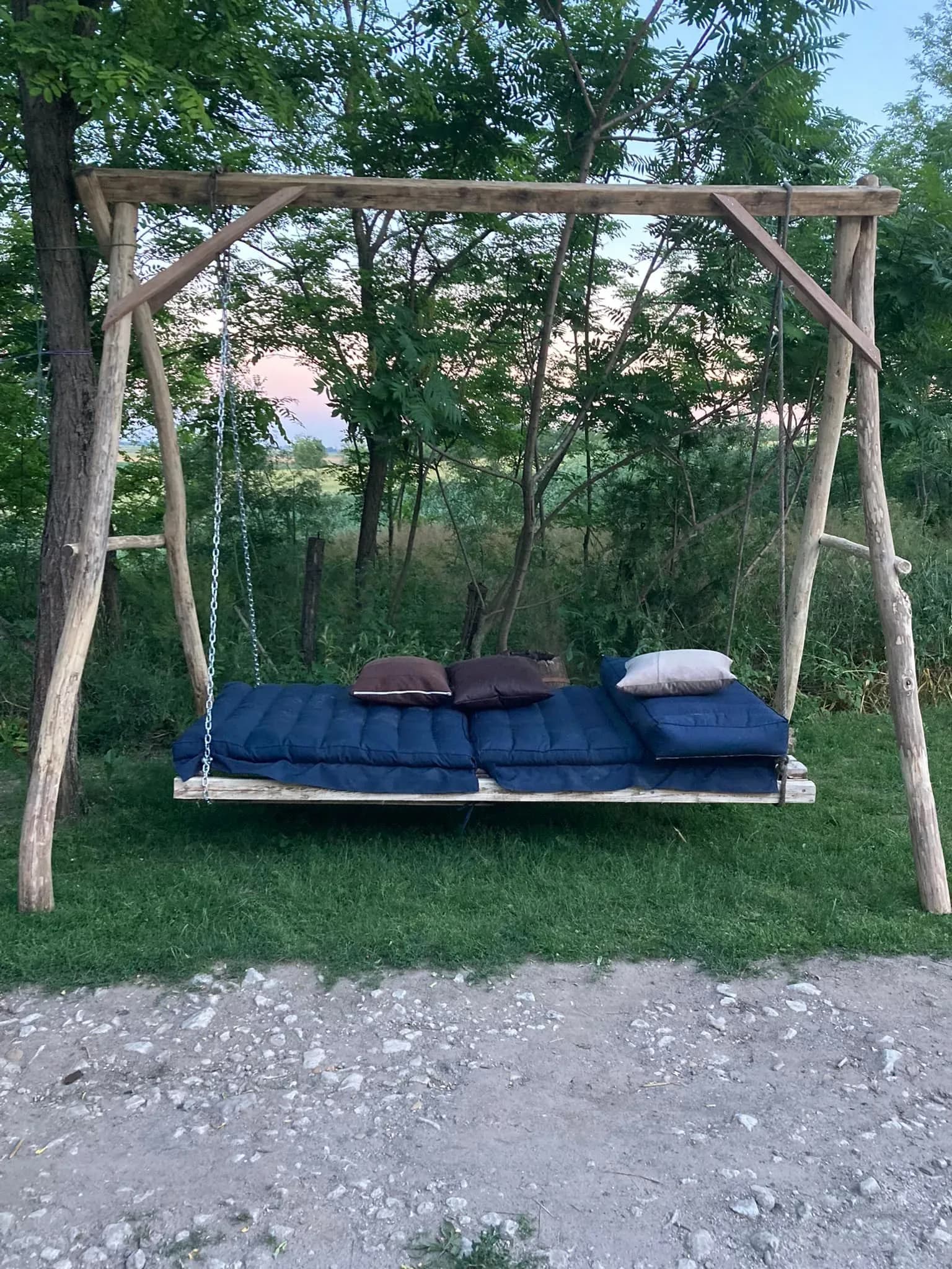 Nameštaji 4